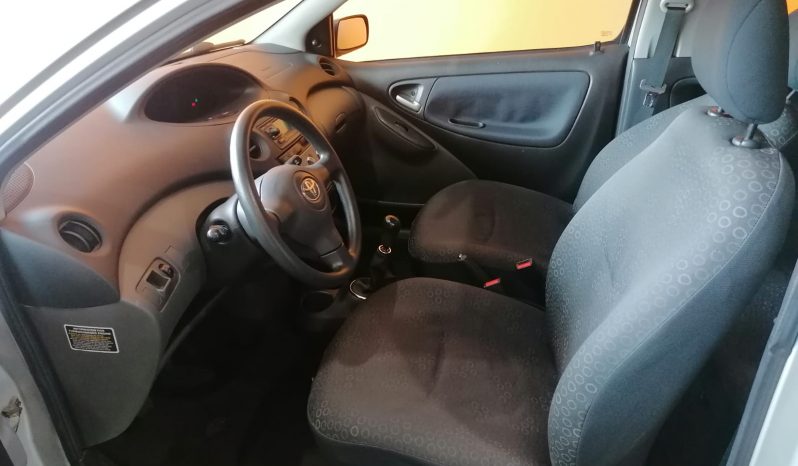 Toyota Yaris 1.4 full